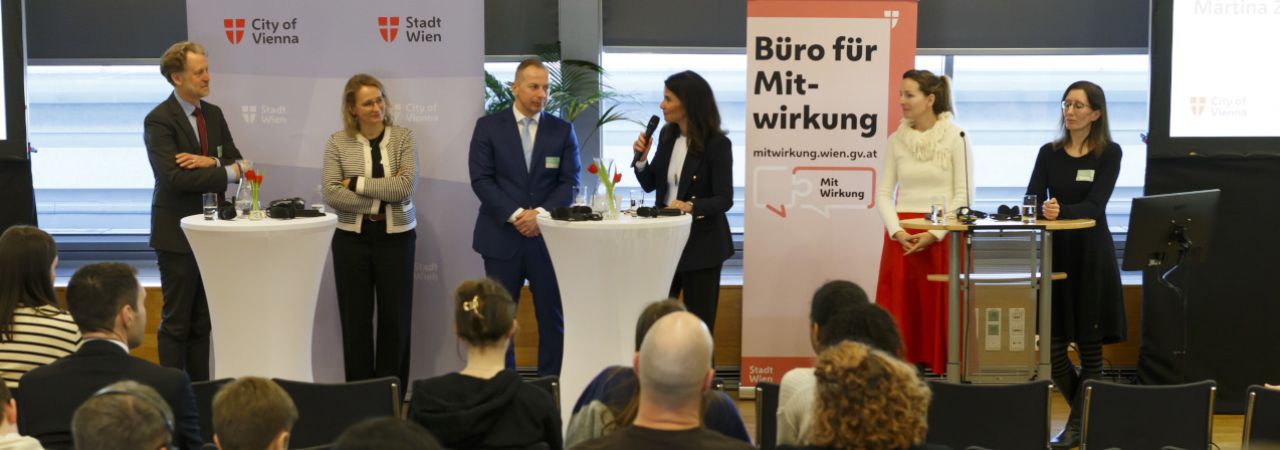 Podiumsdiskussion bei der European Cities Conference