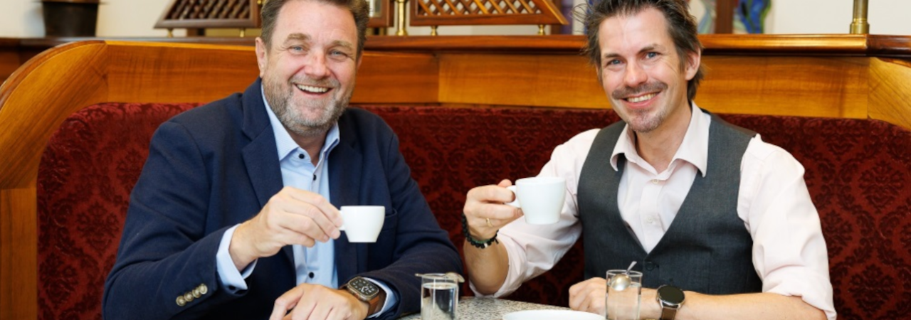 Kafa je društveni ritual, prilika za razgovor, razmjenu ideja i opuštanje.